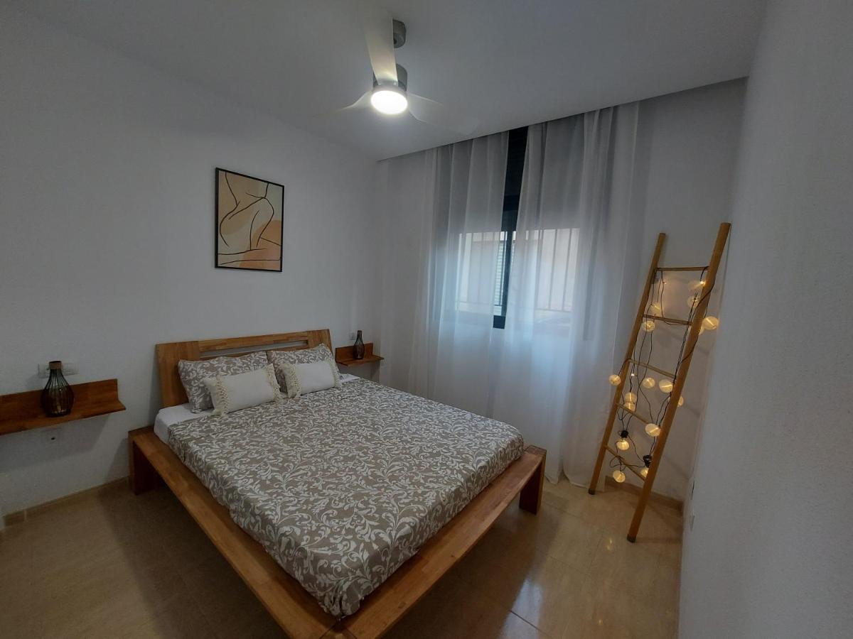 אל קאמפיו Apartamento En Residencial Con Piscina מראה חיצוני תמונה