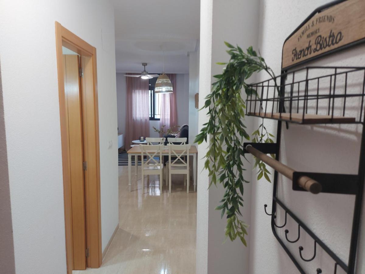 אל קאמפיו Apartamento En Residencial Con Piscina מראה חיצוני תמונה