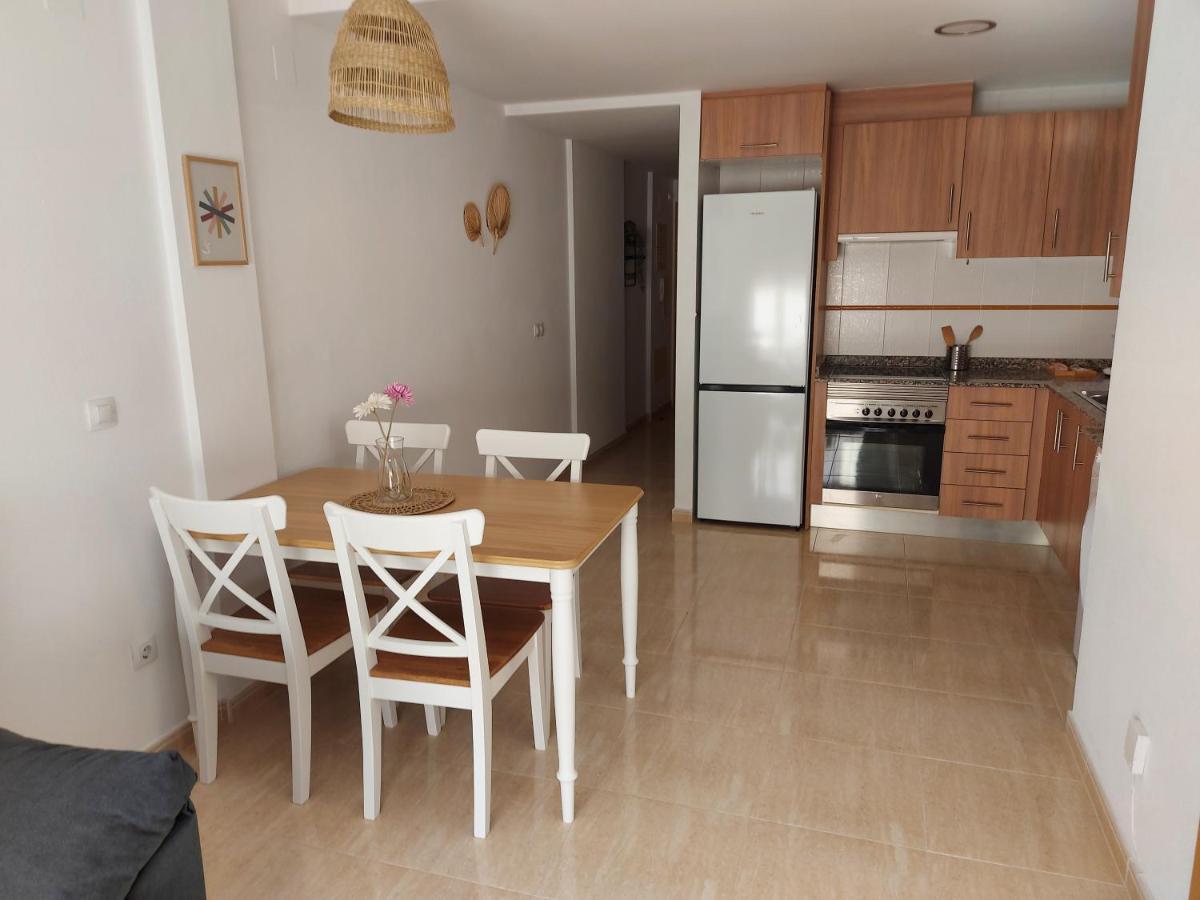 אל קאמפיו Apartamento En Residencial Con Piscina מראה חיצוני תמונה