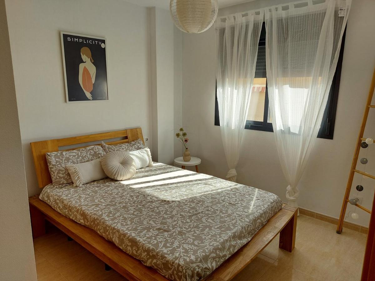 אל קאמפיו Apartamento En Residencial Con Piscina מראה חיצוני תמונה