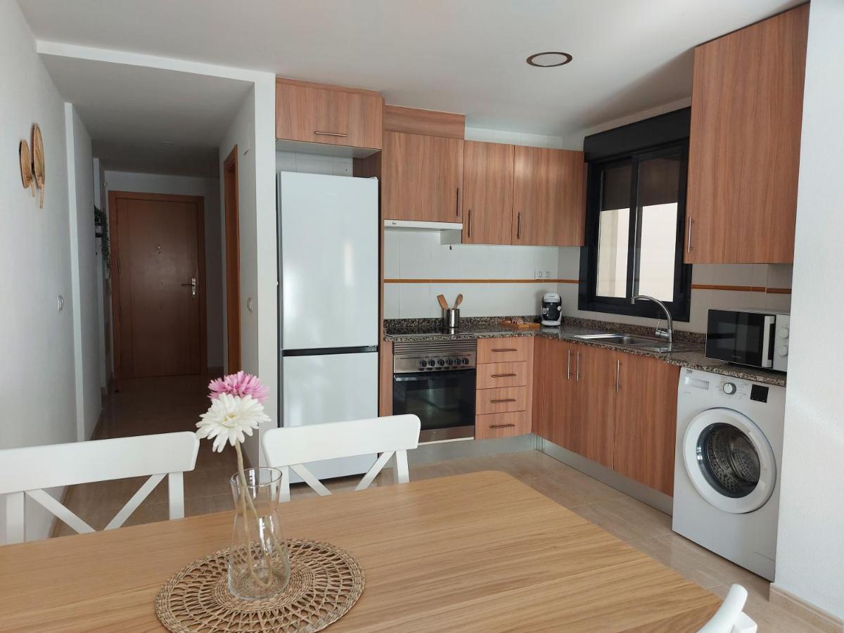 אל קאמפיו Apartamento En Residencial Con Piscina מראה חיצוני תמונה