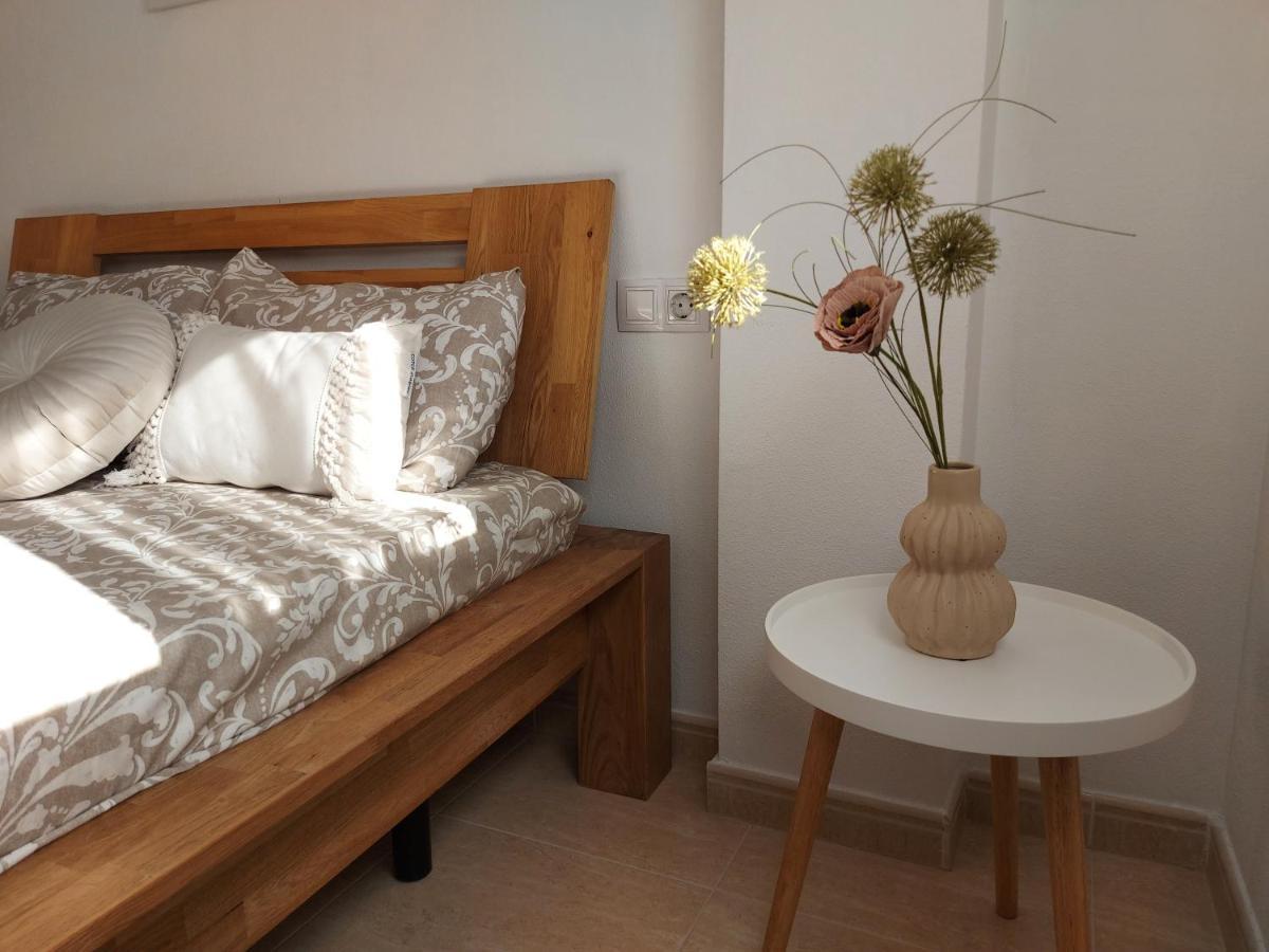 אל קאמפיו Apartamento En Residencial Con Piscina מראה חיצוני תמונה