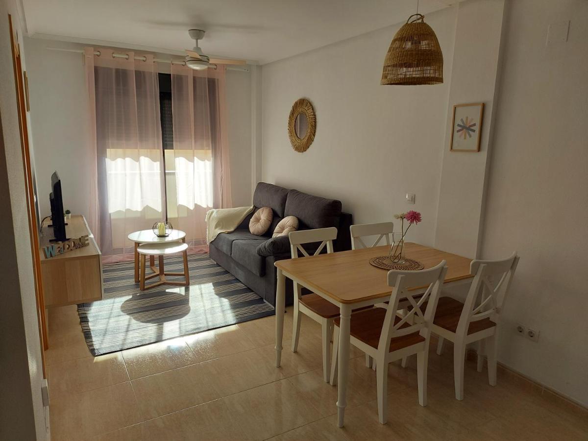אל קאמפיו Apartamento En Residencial Con Piscina מראה חיצוני תמונה